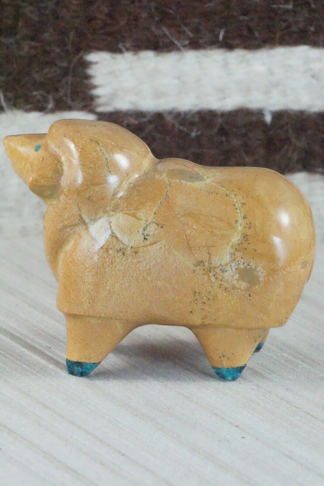 Sheep Zuni Fetish Carving - Enrike Leekya