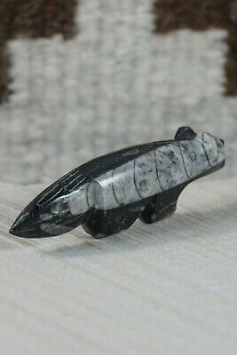 Wolf Zuni Fetish Carving - Kenric Laiwakete - High Lonesome Trading