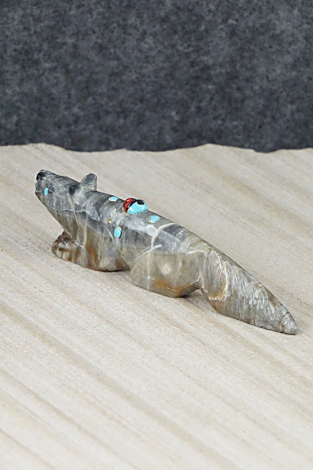 Wolf Zuni Fetish Carving - Danette Laate