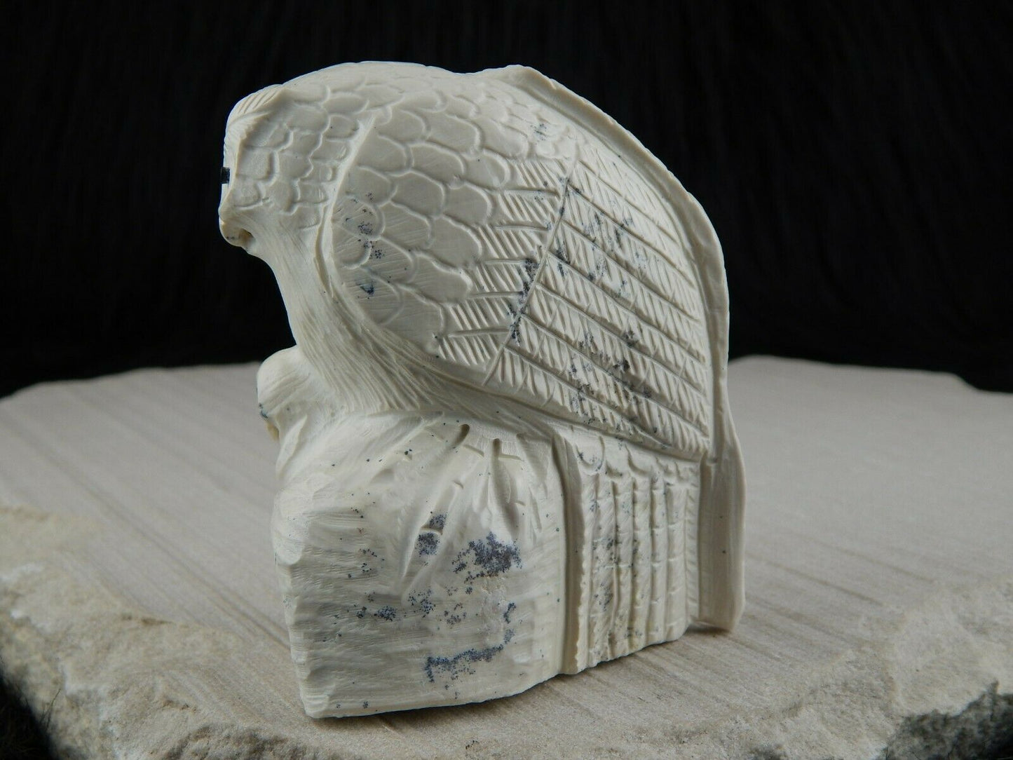 Owl Zuni Fetish Carving - Derrick Kaamasee - High Lonesome Trading