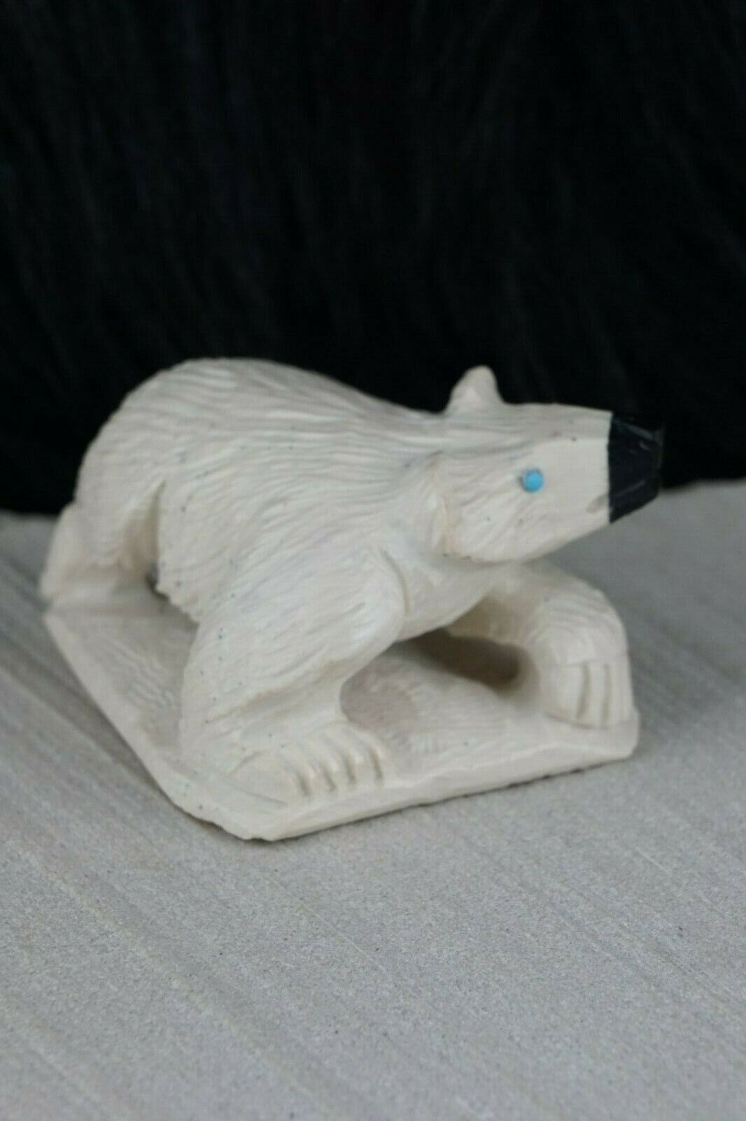 Bear Zuni Fetish Carving - Derrick Kaamasee - High Lonesome Trading