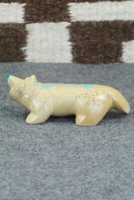 Badger Zuni Fetish Carving - Enrike Leekya
