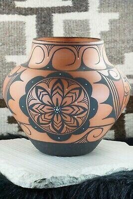 Zuni Pottery - Peynetsa - High Lonesome Trading