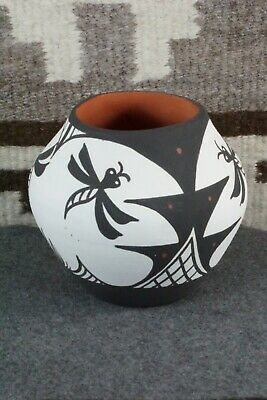 Zuni Pottery - Darla Westika