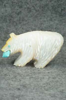 Bear Zuni Fetish Carving - Andres Quandelacy