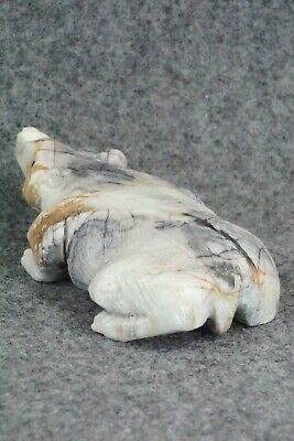Badger Zuni Fetish Carving - Derrick Kaamasee