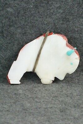 Buffalo Zuni Fetish Carving - Kevin Quam