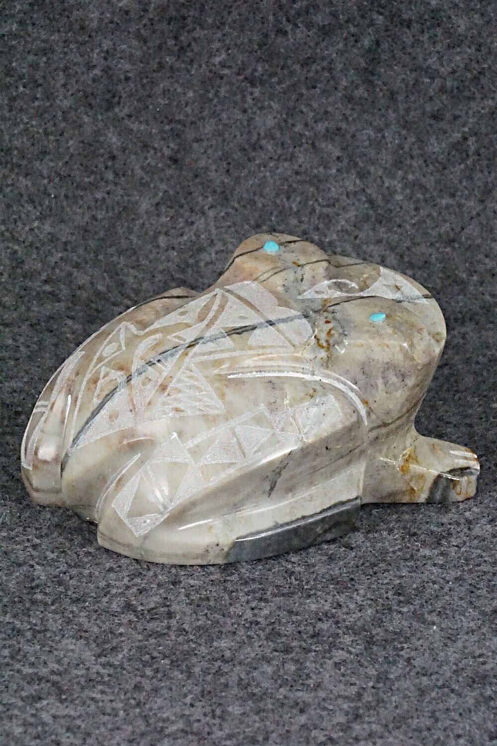 Frog Zuni Fetish Carving - Shannon Calavaza