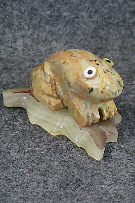 Frog Zuni Fetish Carving - Justin Natewa