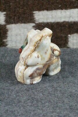 Bear Zuni Fetish Carving - Ariane Quam