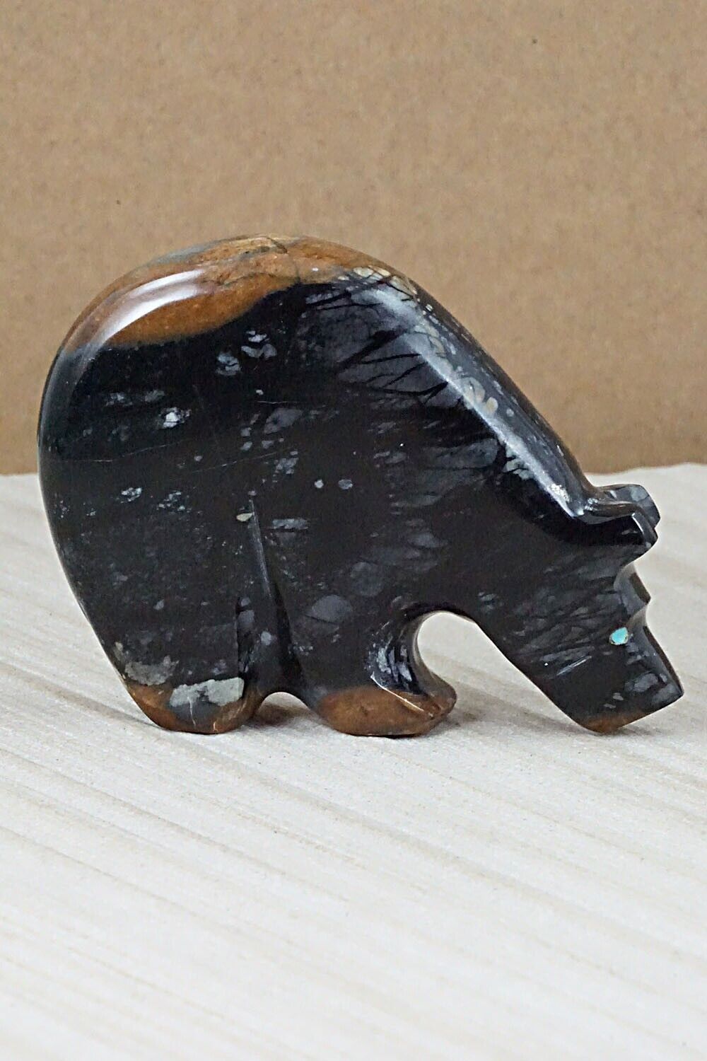 Bear Zuni Fetish Carving - Rodney Laiwakete