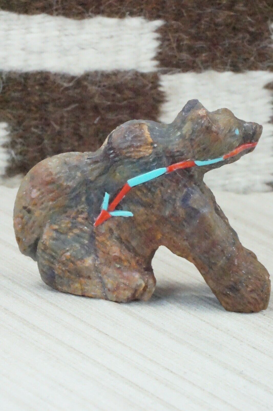Bear Zuni Fetish Carving - Jon Quam