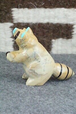 Racoon Zuni Fetish Carving - Enrike Leekya