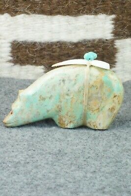 Bear Zuni Fetish Carving - Daphne Quam