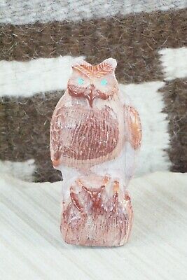 Owl Zuni Fetish Carving - Derrick Kaamasee
