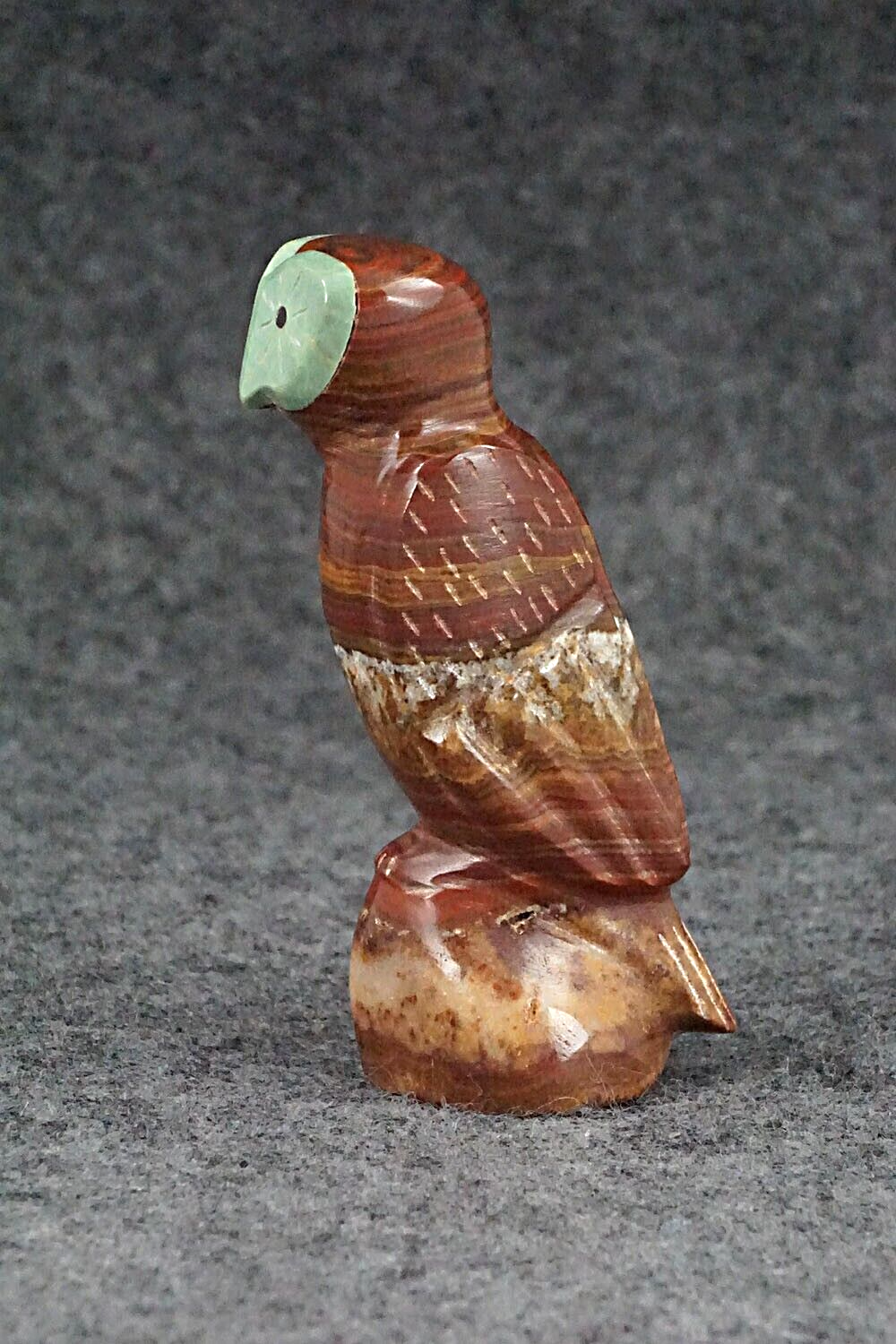 Owl Zuni Fetish Carving - Enrike Leekya