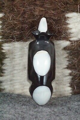 Skunk Zuni Fetish Carving - Calvert Bowannie