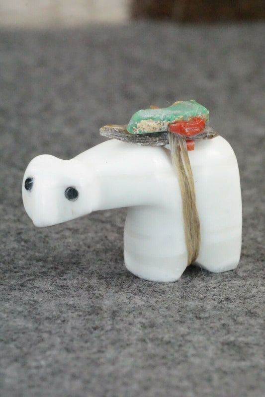 Bear Zuni Fetish Carving - Lance Deysee