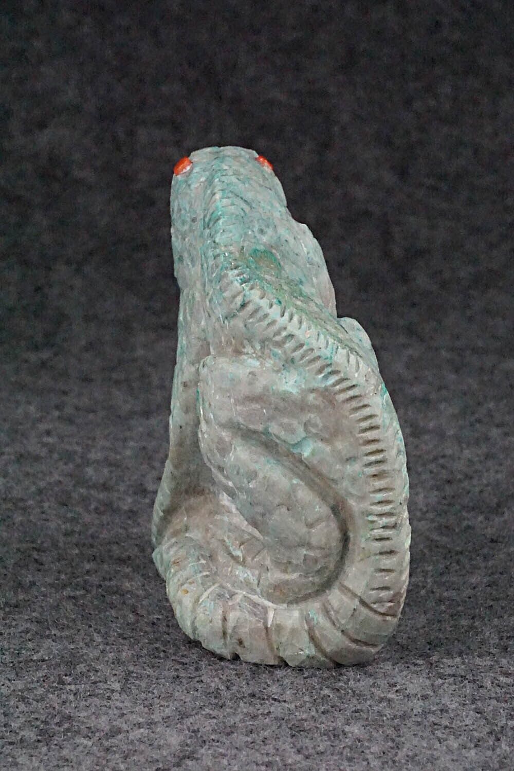 Iguana Zuni Fetish Carving - Colton Kaamasee
