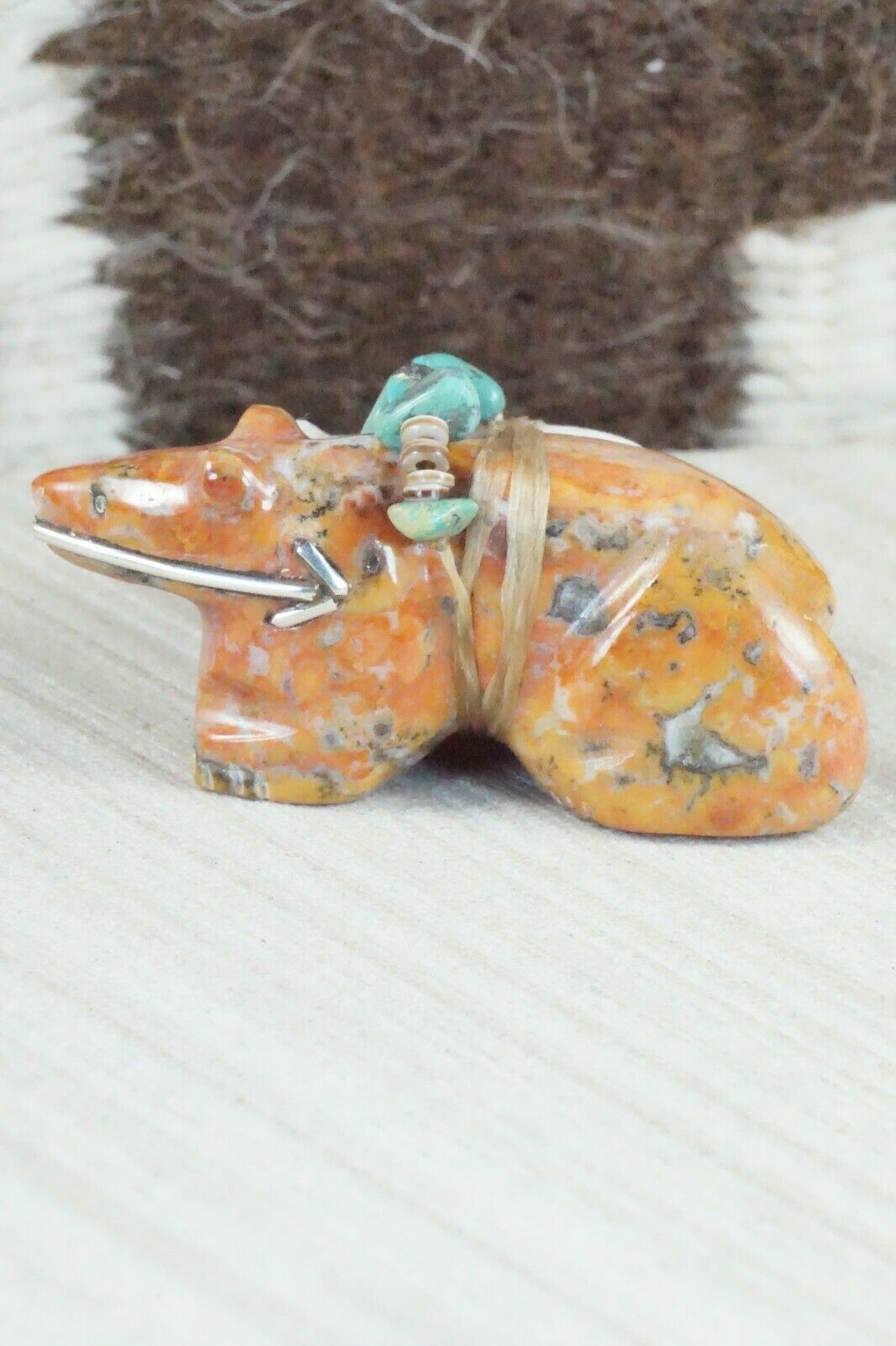 Bear Zuni Fetish Carving - Daisy Natewa - High Lonesome Trading