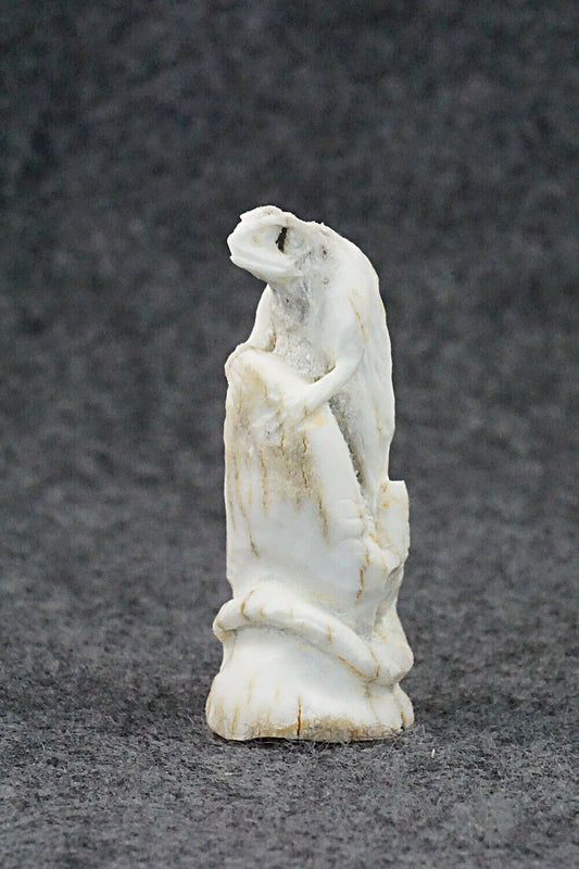 Iguana Fetish Carving - Lewis Malie Jr.