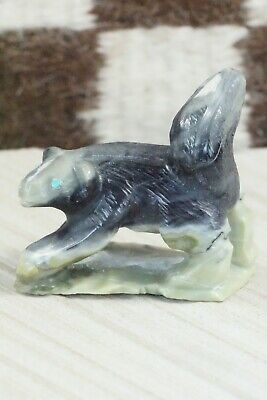 Badger Zuni Fetish Carving - Derrick Kaamasee