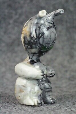 Alien Zuni Fetish Carving - Jonas Hustito