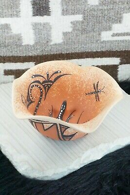 Zuni Pottery - Deldrick Cellicion