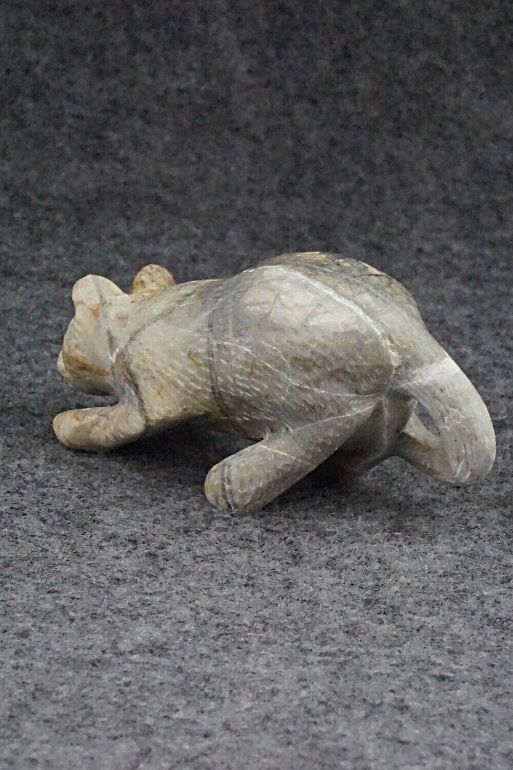 Mountain Lion Zuni Fetish Carving - Wilfred Cheama