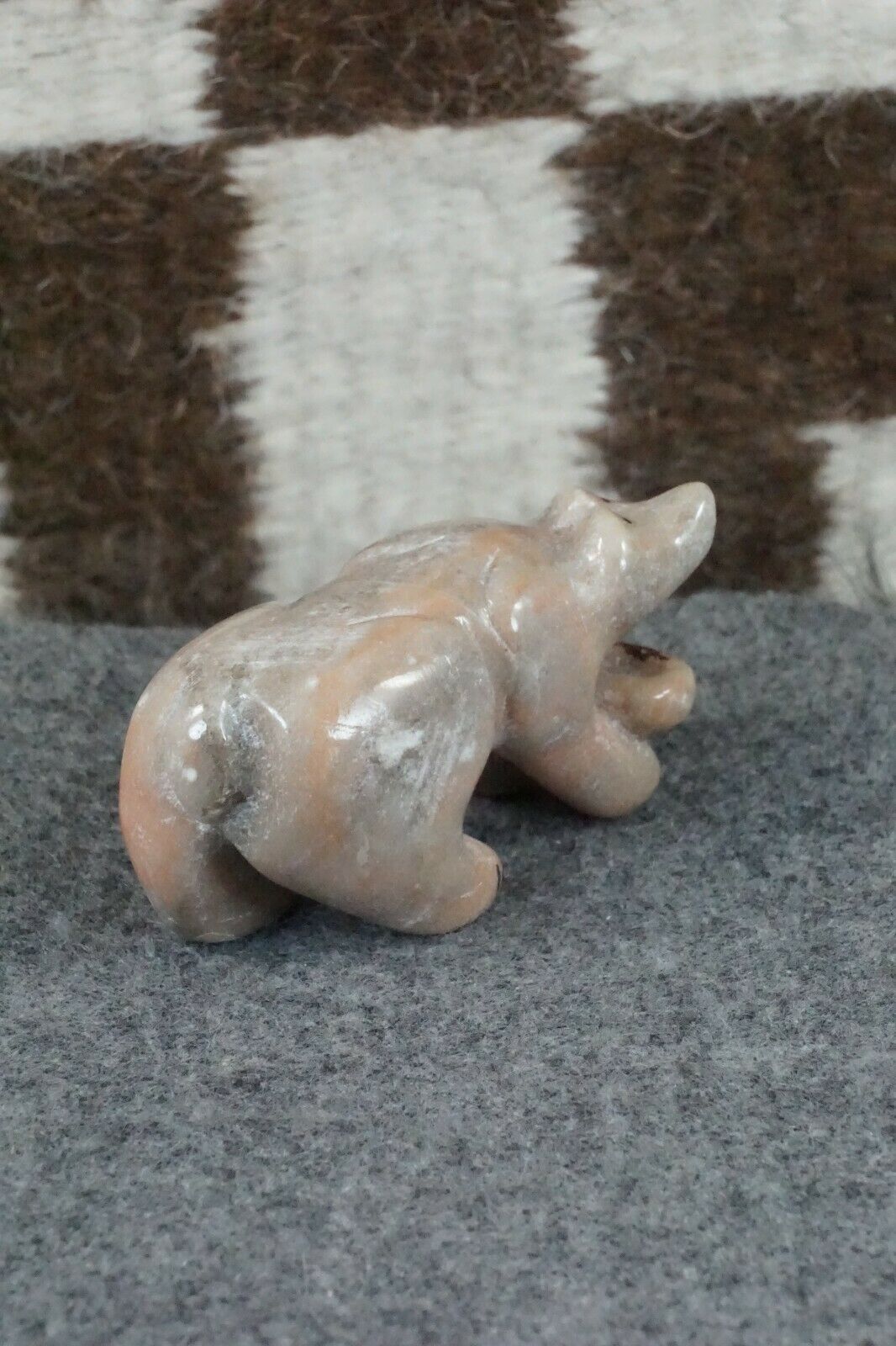 Bear Zuni Fetish Carving - Rick Kallestewa