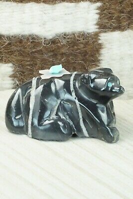 Bear Zuni Fetish Carving - Ariane Quam