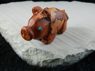 Pig Zuni Fetish Carving - Louise Ponchuella - High Lonesome Trading