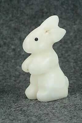 Rabbit Zuni Fetish Carving - Justin Natewa