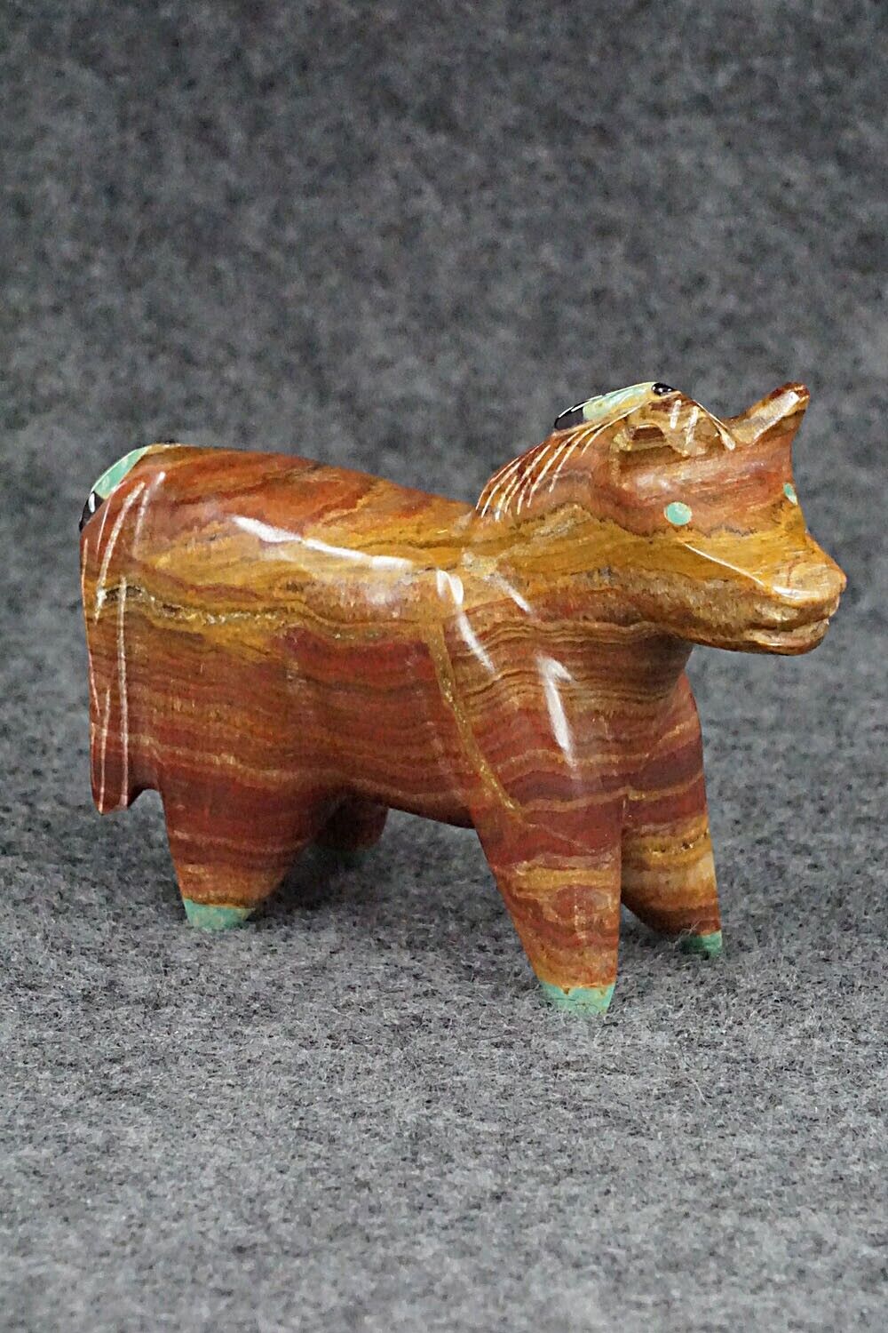 Horse Zuni Fetish Carving - Enrike Leekya
