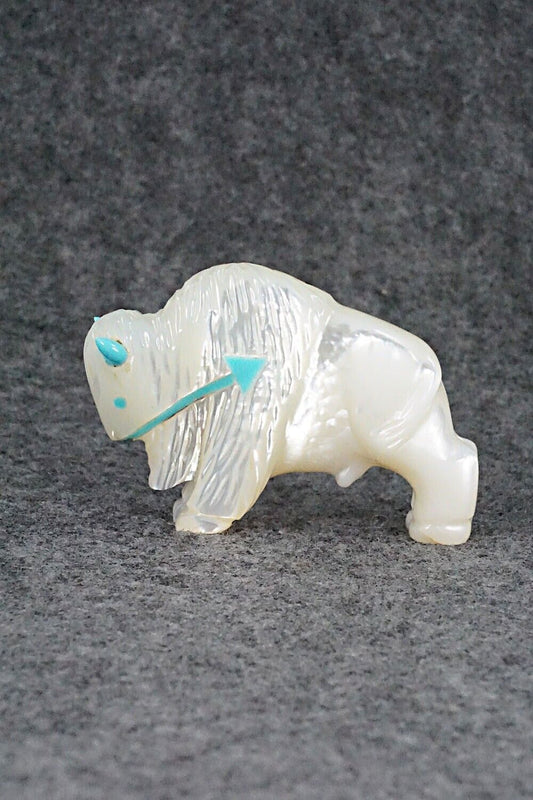 Buffalo Zuni Fetish Carving - Andres Quandelacy