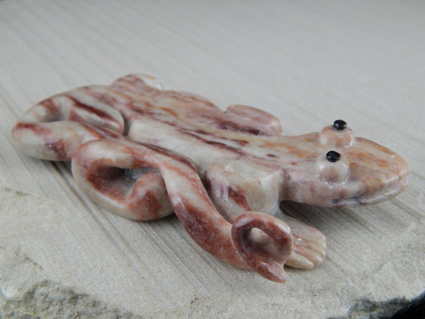 Lizard Zuni Fetish Carving - Lance Deysee - High Lonesome Trading