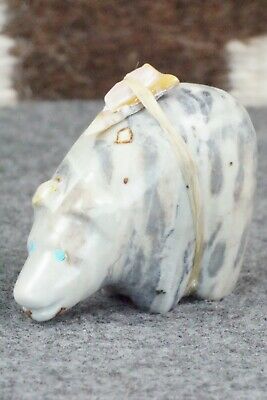 Bear Zuni Fetish Carving - Delvin Leekya