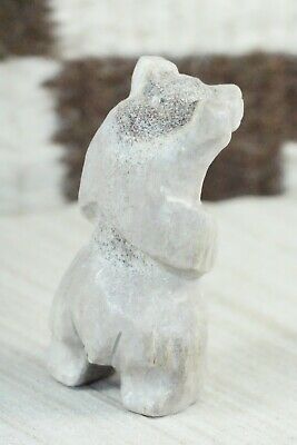 Bear Zuni Fetish Carving - Allison White