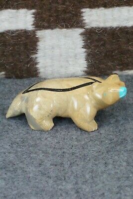 Badger Zuni Fetish Carving - Enrike Leekya