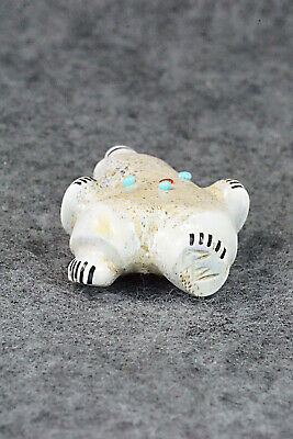 Bear Zuni Fetish Carving - Claudia Peina