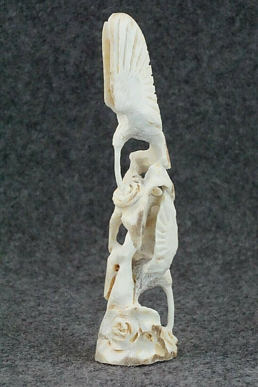 Humming Bird Zuni Fetish Carving - Lewis Malie Jr.