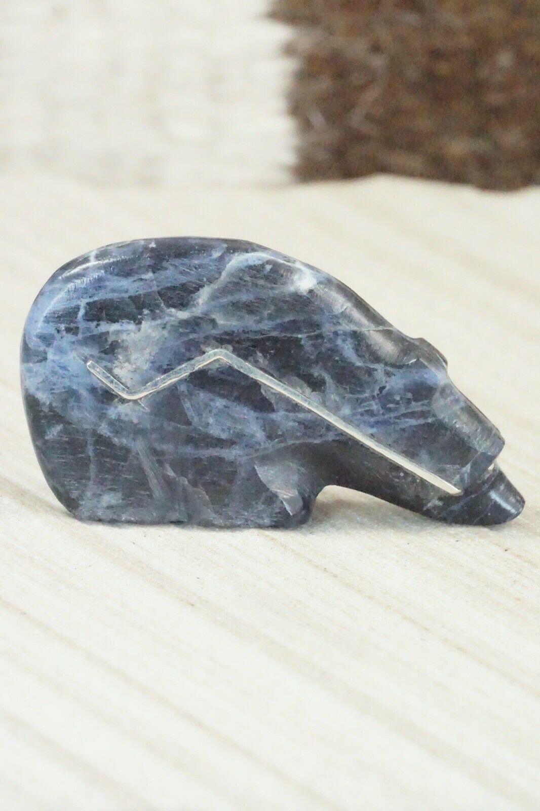 Bear Zuni Fetish Carving - Kenny Chavez