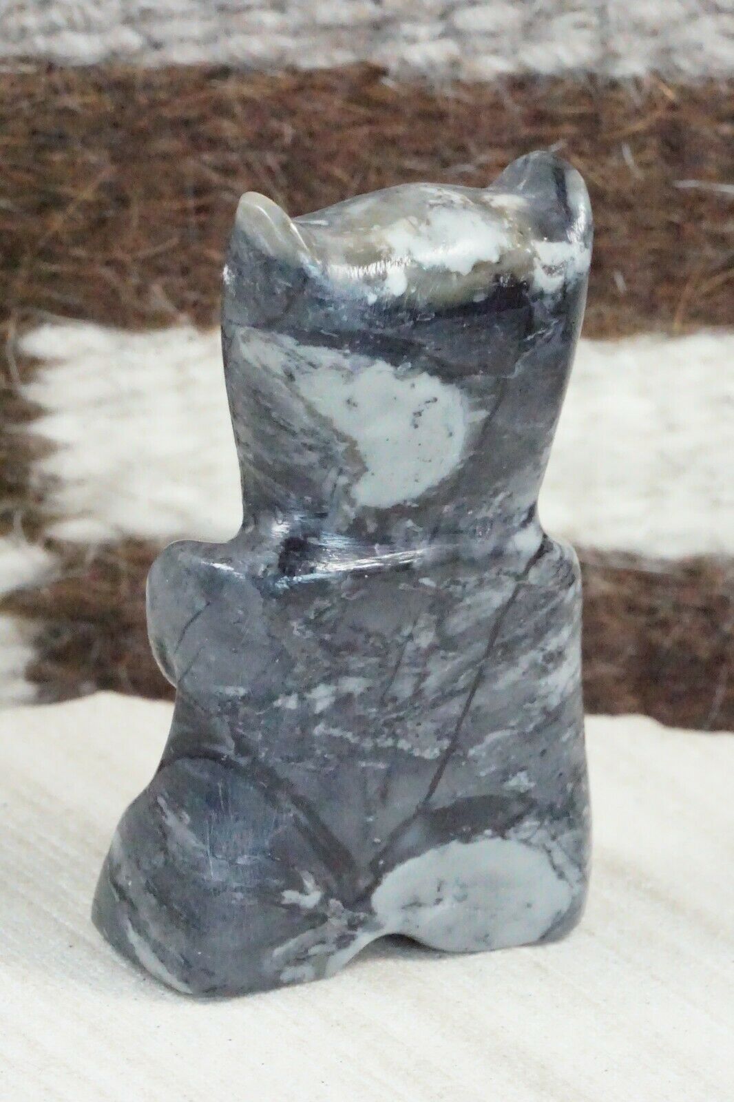 Bear Zuni Fetish Carving - Taylor Gia
