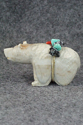 Bear Zuni Fetish Carving - Paulette Quam