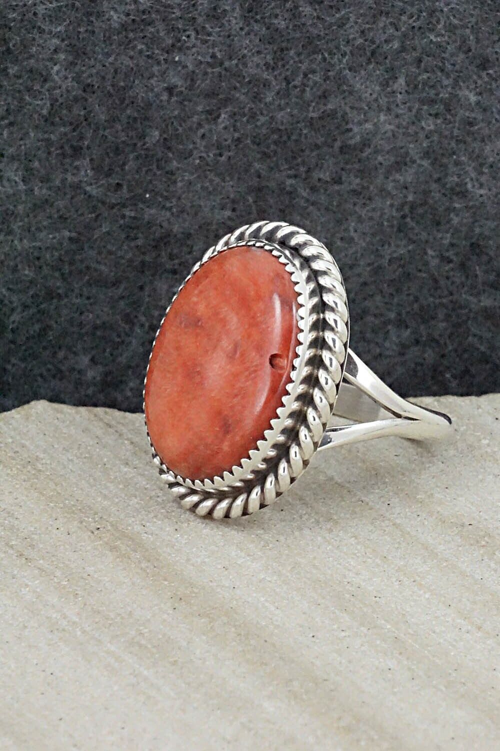 Spiny Oyster & Sterling Silver Ring - Benjamin Martinez - Size 9.25
