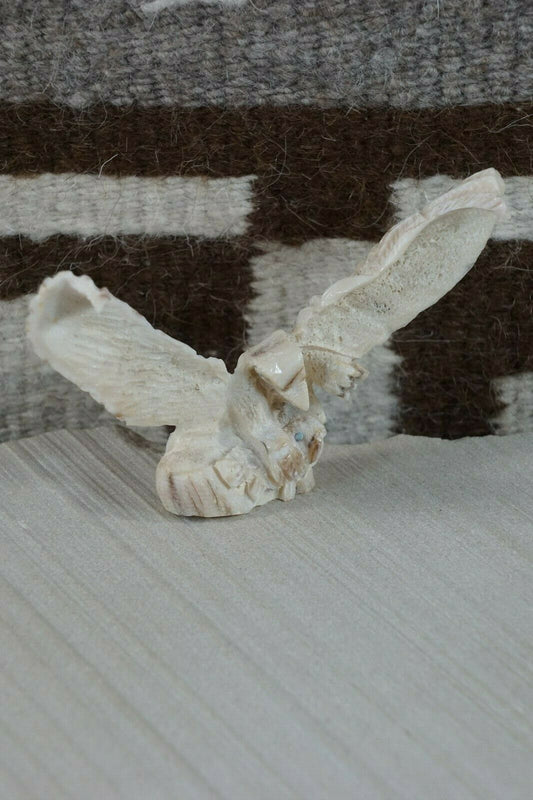 Eagle Zuni Fetish Carving - Jerrold Lahaleon - High Lonesome Trading