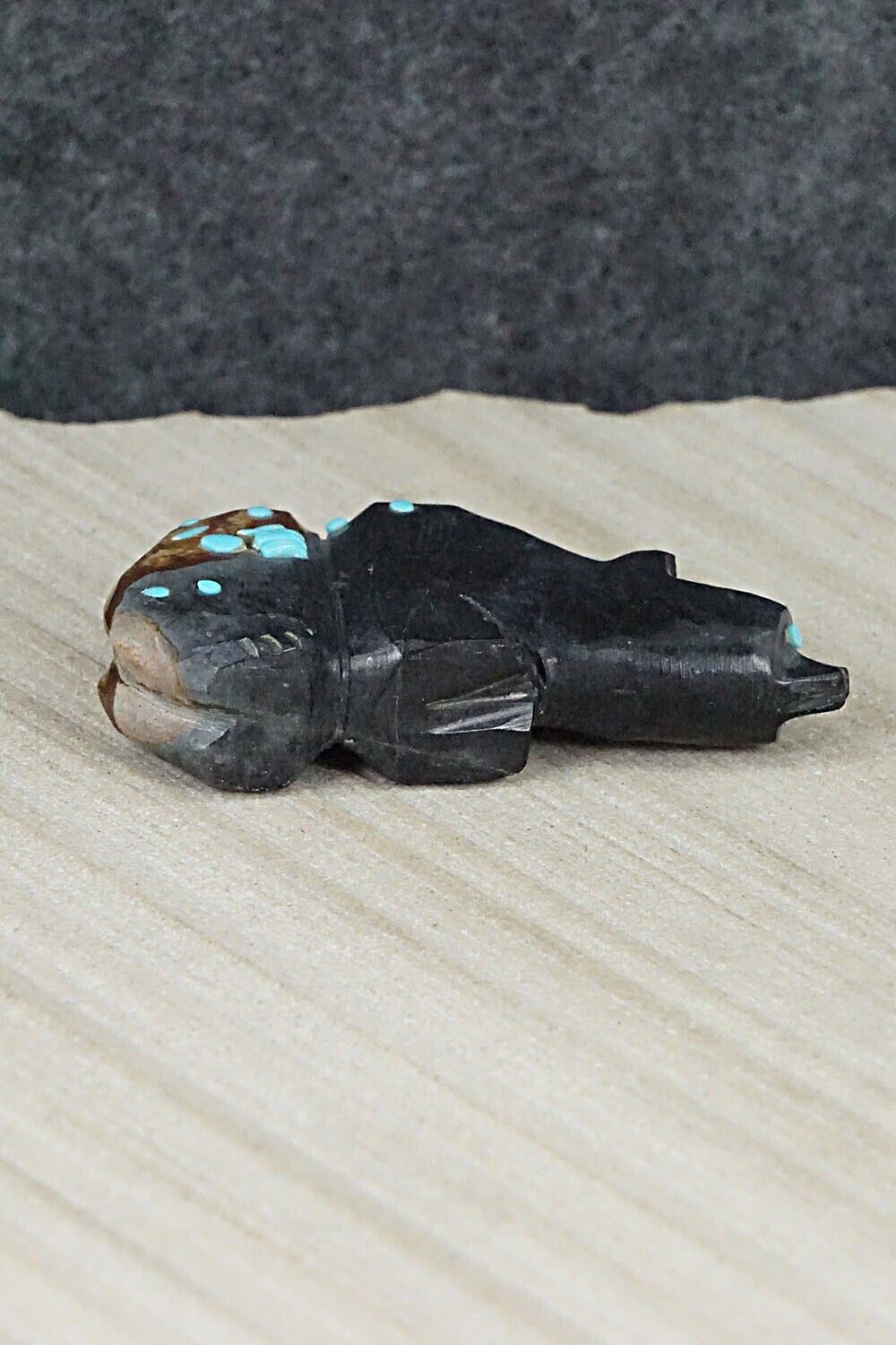 Bear Zuni Fetish Carving - Danette Laate