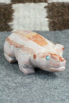 Badger Zuni Fetish Carving - Derrick Kaamasee