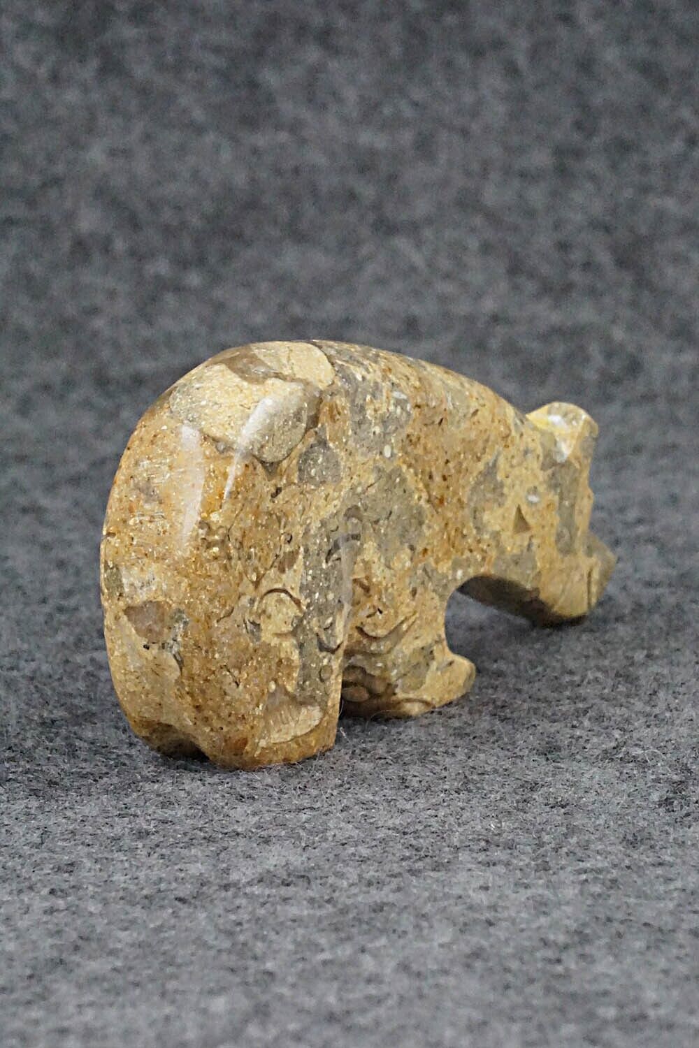 Bear Zuni Fetish Carving - Rodney Laiwakete