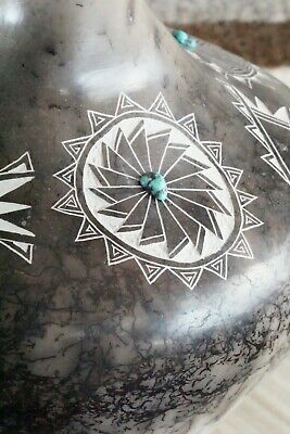 Acoma Pottery - Veronica Lewis